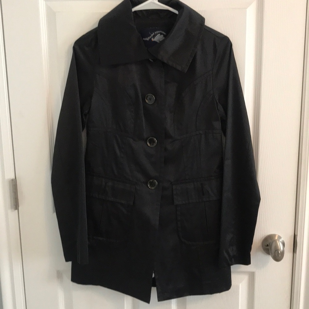 Cute black trench coat , size small